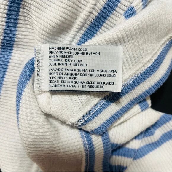 Izod Women’s Size Small Classic Blue and White Striped Tank Top 100% Cotton EUC - Picture 6 of 6